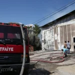 Alanya'da mobilya atölyesinde yangın çıktı