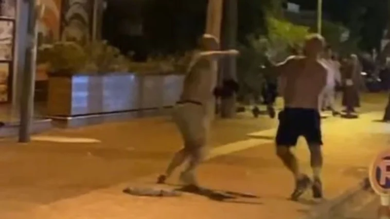 Alanya’da Rus turistler yumruk yumruğa kavga etti