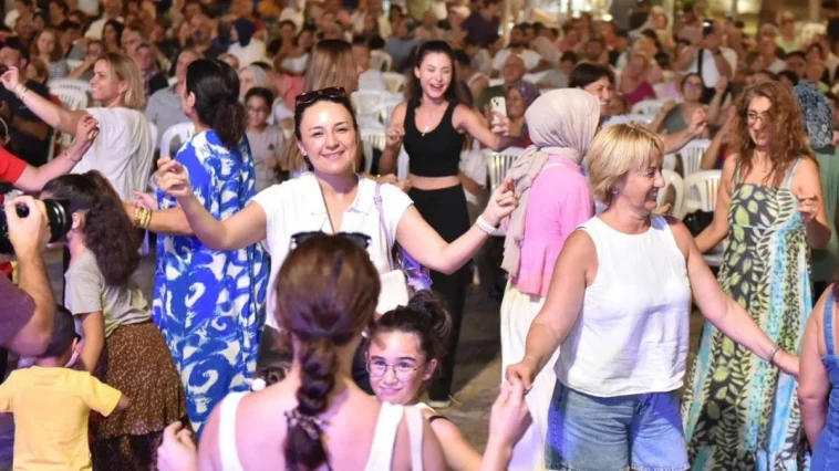 Anadolu’nun renkleri Kepez Uluslararası Kültür Festivali’nde