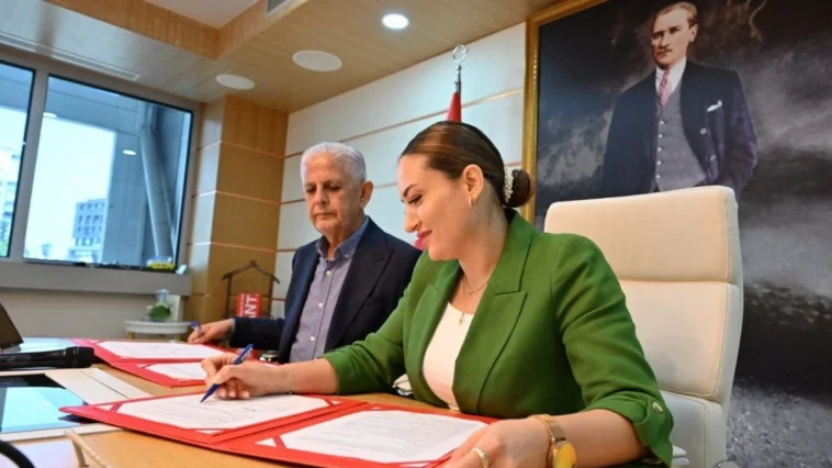 Antalya Büyükşehir Belediyesi'nden denizlerin korunması için protokol