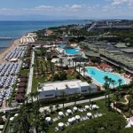 Antalya'da iki bayramın yüzde 100 mutluluğu