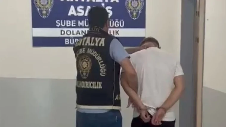 Antalya’da MİT dolandırıcılığına suçüstü