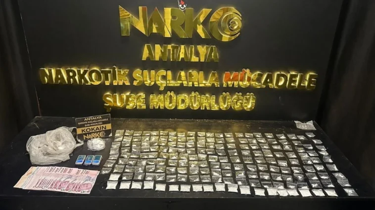 Antalya’da uyuşturucu ticareti operasyonlarında 23 kişi tutuklandı