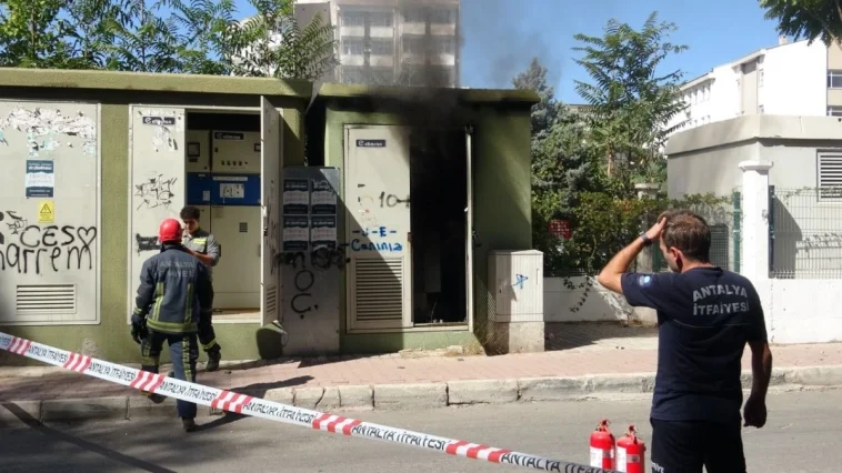 Aşırı yüklenme trafoda yangın çıkardı