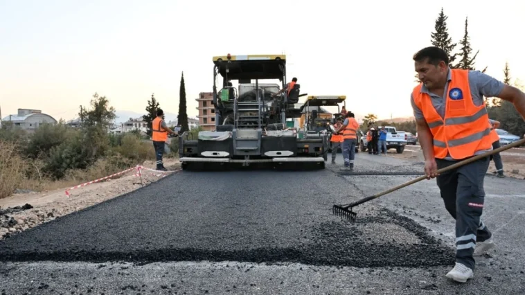 Büyükşehir’den Şehir Hastanesi yoluna sıcak asfalt