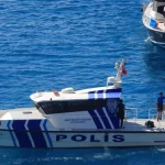 Falezlerden düşen kadın için dalgıçlar su altında arama çalışması yaptı