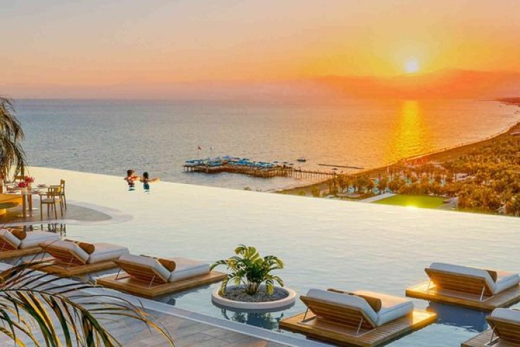 REGNUM THE CROWN’A FORBES’TAN ÖVGÜ