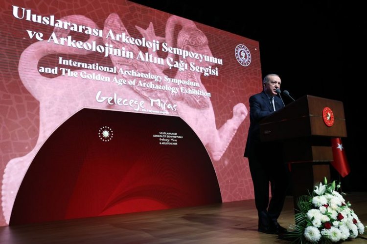 'ARKEOLOJİ ALANINDA ÇOK ZENGİN, ÇOK KÖKLÜ BİR MİRASIN SAHİBİYİZ'