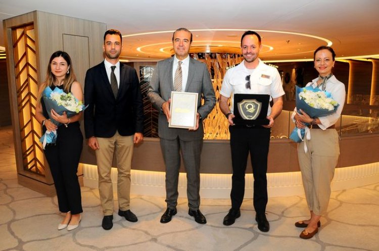 image_750x_689f1f7cb0430-1