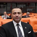 AYKUT KAYA BAKAN ERSOY'A SORDU: 'İLÇELERDE NİYE YOK?'