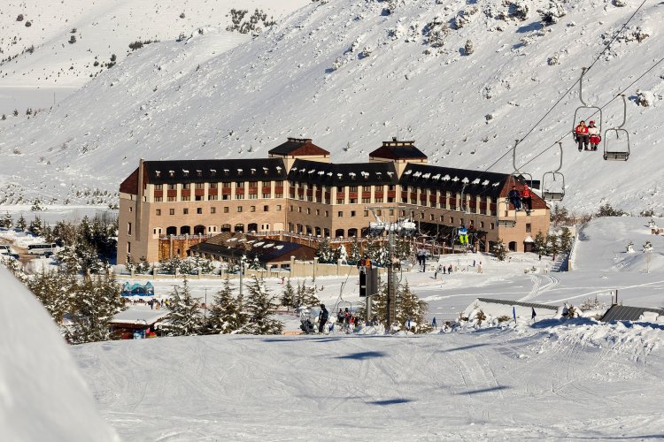 AKKANAT HOLDİNG, SİRENE DAVRAS HOTEL’İN SATIŞ VE DEVİR SÜRECİNİ TAMAMLADI