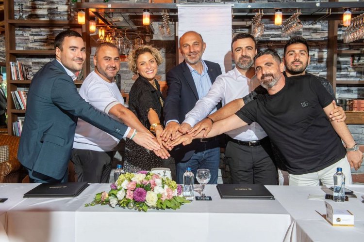 PARK DEDEMAN KARTAL İÇİN İMZALAR ATILDI!