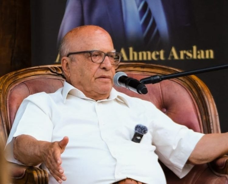 KÖY MEYDANINDA FELSEFE!