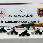 Jandarmadan silah kaçakçılarına baskın