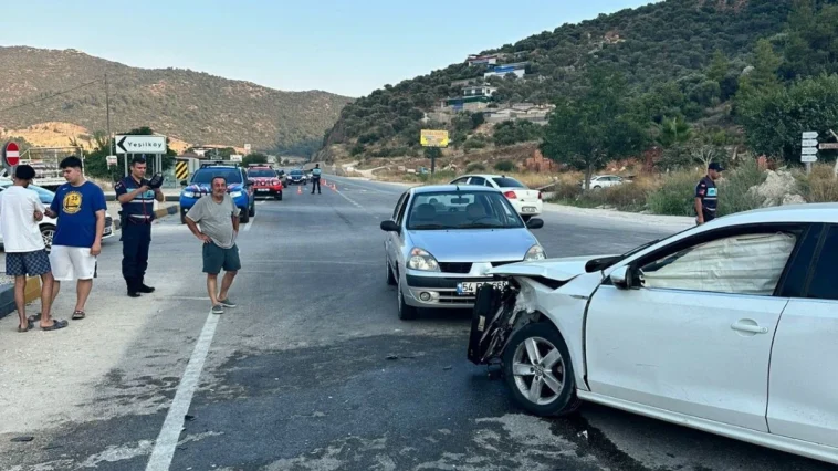 Kaş’ta zincirleme kaza: 7 yaralı
