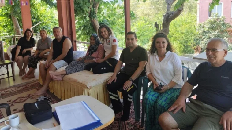 Kemer'de 'Yaşlılarımız yalnız değildir' projesi başladı