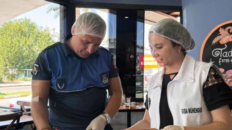 Kemer'de zabıtadan fırınlarda hijyen denetimi