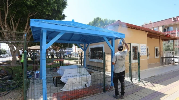 Kepez’de parklar yenileniyor