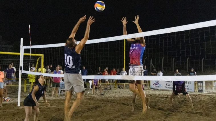 Manavgat'ta Plaj Voleybolu Halk Turnuvası sona erdi