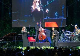 Melody Gardot Antalya’da müzikseverleri büyüledi