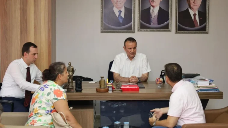 MHP'li Başkan, Antalyalıları dinledi