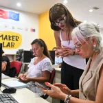 Muratpaşa'dan kadınlara dijital çağ eğitimi