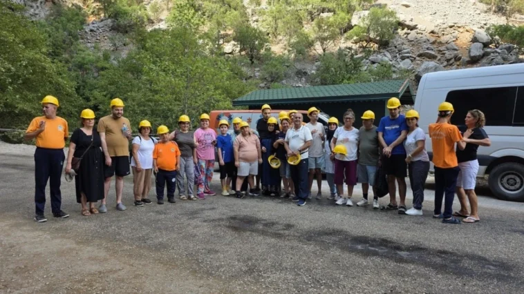 Otistik sporculardan ormana kampı