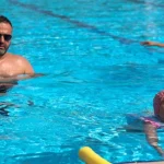 Özel bireyler yüzme kurslarıyla dolu dolu bir yaz geçiriyor