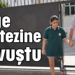 Özge protezine kavuştu