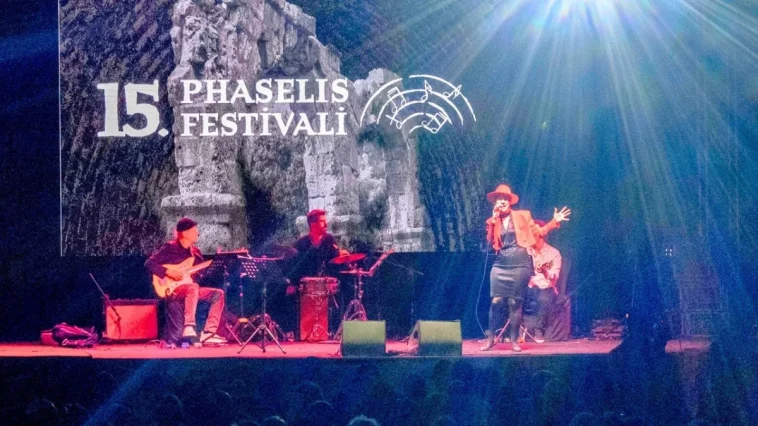 Phaselis Festivali'nde Deliorman konseri