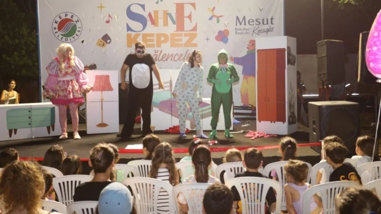 'Sahne Kepez' rüzgârı Yenidoğan Mahallesi’nde esti