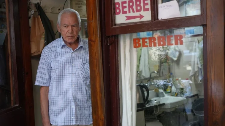 5 metrekarede 45 yıllık meslek aşkı