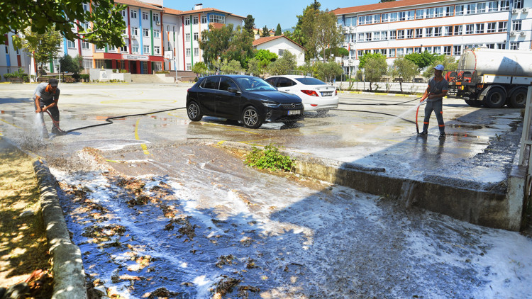 Okullarda temizlik seferberliği