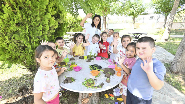 Kreşlerde yeni eğitim-öğretim dönemi başladı