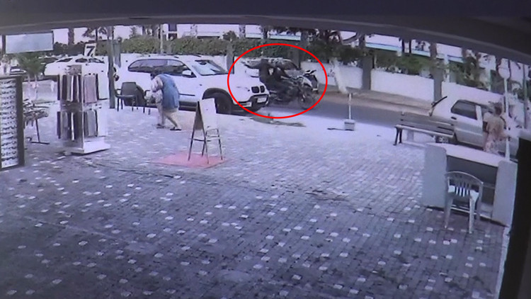 Silahlı saldırıda 1i turist, 3 kişi yaralandı