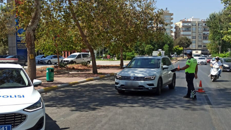 Antalya’da 1 haftada 58 bin 775 araç ve sürücü denetlendi