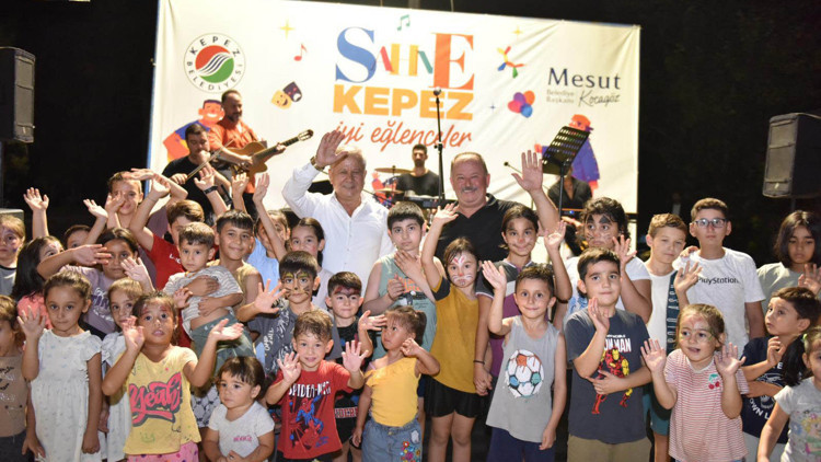 Avni Tolunay Mahallesi Sahne Kepez ile renklendi