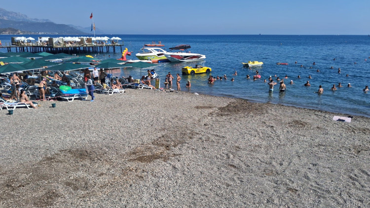 Kemerdeki halk plajına denetim