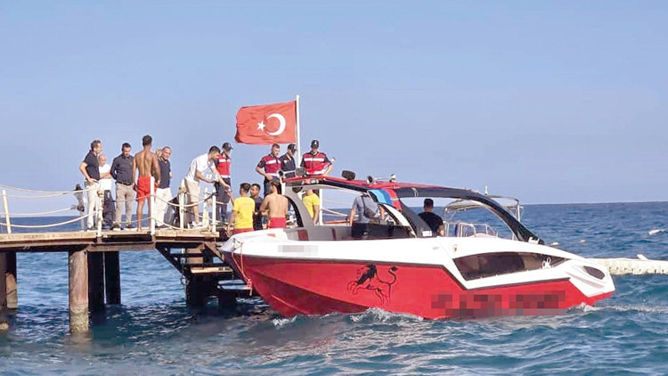Yüzerken can verdi... Rus turist tekne kurbanı