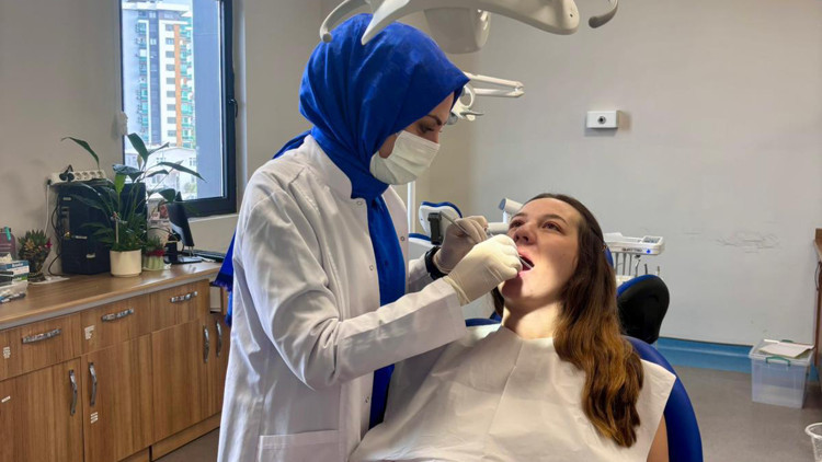 Döşemealtı Devlet Hastanesi’nde gebelere özel ağız ve diş sağlığı hizmeti