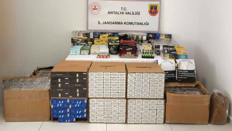 Kaşta kaçak sigara operasyonu