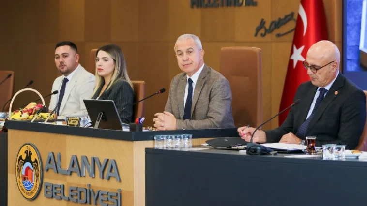 Alanya Belediyesi'nde ekim meclisi