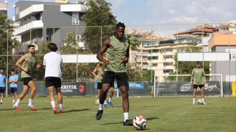 Alanyaspor, Gençlerbirliği maçı hazırlıklarını tamamladı