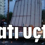 Antalya'da çatı uçtu