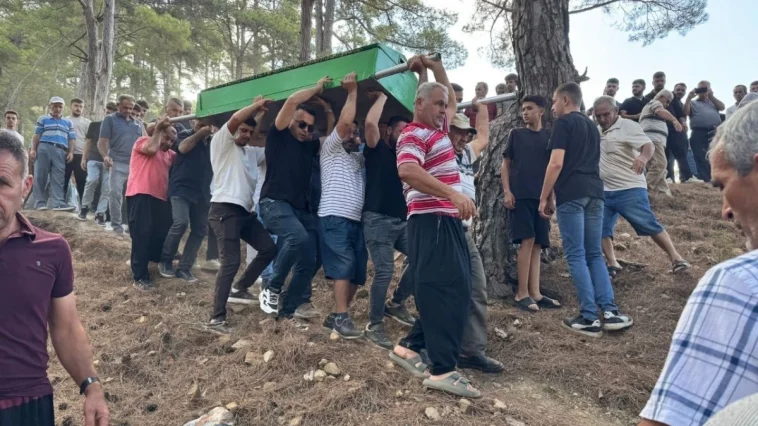 Antalya'da kazada hayatını kaybeden çocuk toprağa verildi