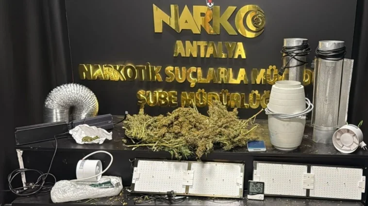 Antalya’da uyuşturucu operasyonu: 29 gözaltı, 13 tutuklama
