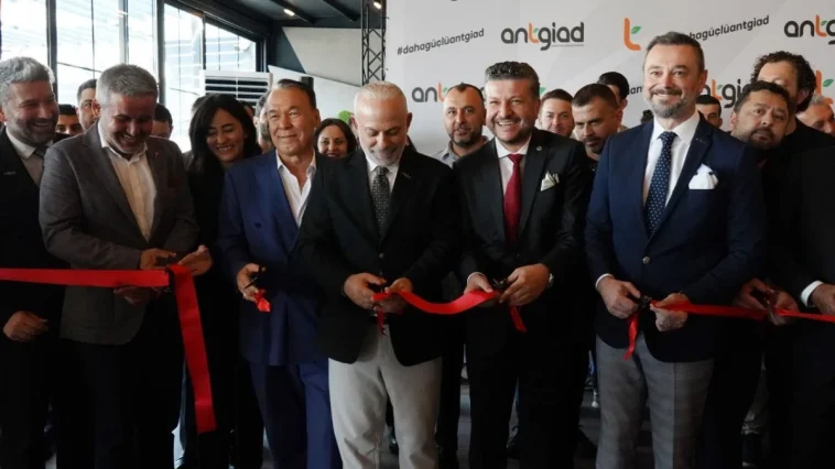 ANTGİAD'ın yenilenen ofisi açıldı