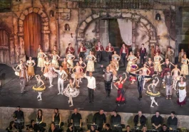 Aspendos'ta Don Kişot gecesi