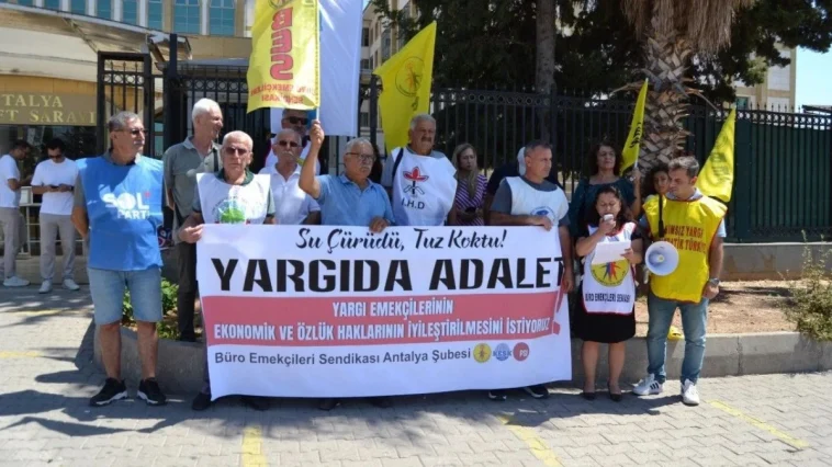 BES, Antalya Adliyesi önünde