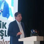 Birlik ve kardeşlik panelinde Menderes Türel gençlere seslendi